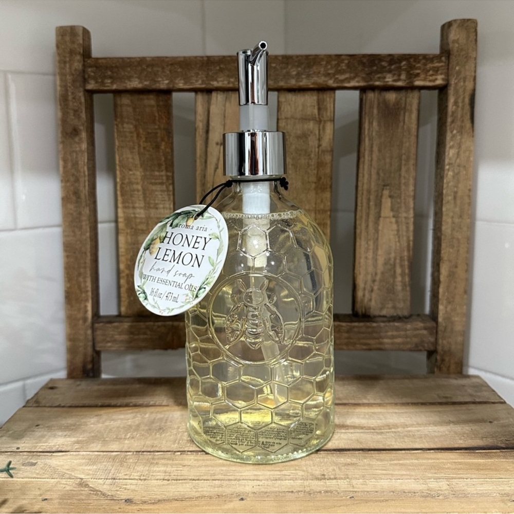 🆕 Bee 🐝 Honey Lemon 🍋 Glass Hand Soap!